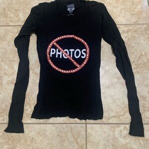 Paparazzi Chick Black Long Sleeve Top with 'No Photos' Graphic